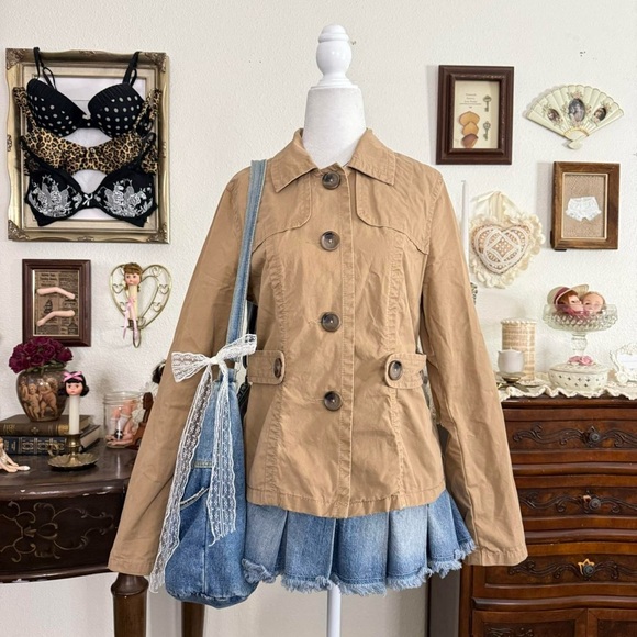 Old Navy Jackets & Blazers - preppy classic girly grunge tan button up twee jacket w chunky buttons